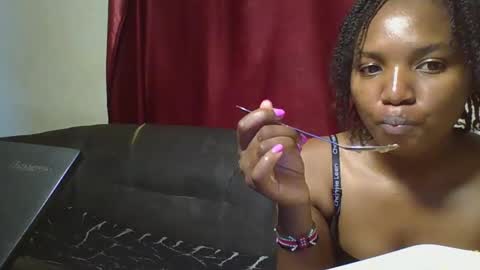 Snapshot of bootie_caramel chatting on March 2025 10:45:02 AM bootie_caramel online show from March 2025 10:45:02 AM