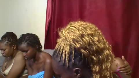 Snapshot of bootie_caramel chatting on March 2025 02:26:02 AM bootie_caramel online show from March 2025 02:26:02 AM