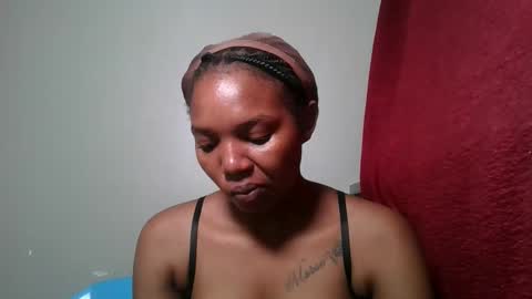 bootie_caramel online show from June 2026 01:13:01 PM