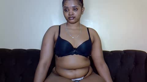 Snapshot of bootieshakess chatting on February 2025 03:27:02 PM bootieshakess online show from February 2025 03:27:02 PM