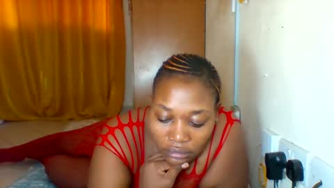 Snapshot of booty_panther chatting on January 2025 06:07:01 AM sandrah online show from January 2025 06:07:01 AM