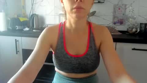 Snapshot of bootylicious_xx chatting on June 2026 09:04:02 AM Klaras room online show from June 2026 09:04:02 AM