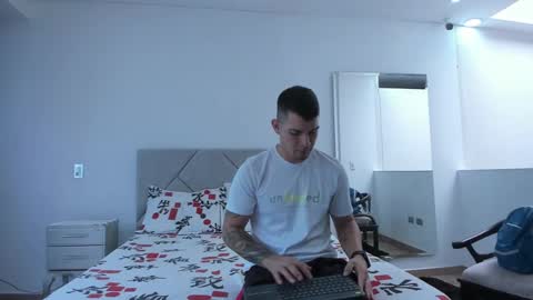 Snapshot of booyhott_ chatting on September 2025 07:28:01 PM booyhott_ online show from September 2025 07:28:01 PM