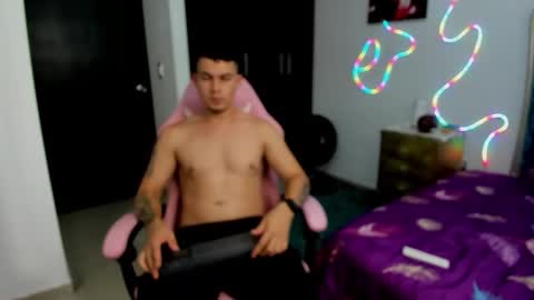 Snapshot of booyhott_ chatting on October 2025 07:25:02 PM booyhott_ online show from October 2025 07:25:02 PM