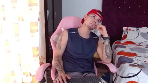 Snapshot of booyhott_ chatting on October 2025 06:25:02 PM booyhott_ online show from October 2025 06:25:02 PM