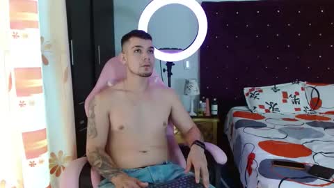 Snapshot of booyhott_ chatting on October 2025 07:58:02 PM booyhott_ online show from October 2025 07:58:02 PM