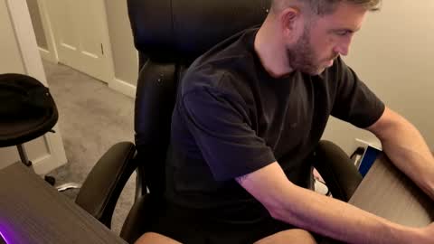 Snapshot of bostonmarine31 chatting on January 2025 09:31:02 PM bostonmarine31 online show from January 2025 09:31:02 PM