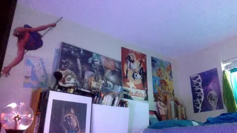 Bottomboo7 online show from September 2025 12:07:02 PM