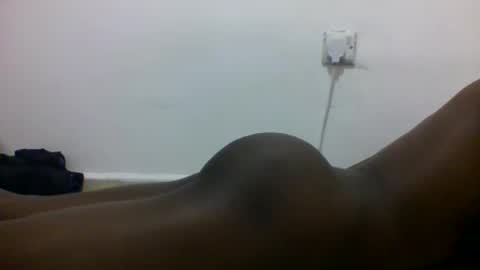 bouncy_vee online show from February 2026 01:21:01 PM