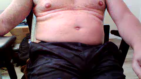 Snapshot of bourbonman144 chatting on June 2026 01:44:02 AM bourbonman144 online show from June 2026 01:44:02 AM