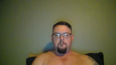 bowtieguy84 online show from April 2026 01:50:02 AM