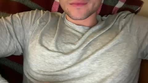 Snapshot of boy4dads323 chatting on December 2025 11:42:02 PM boy4dads online show from December 2025 11:42:02 PM