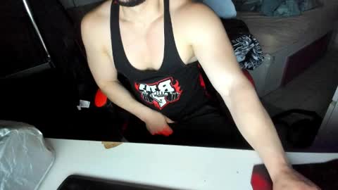 boy_boy22 online show from May 2026 05:40:02 PM