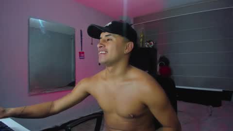 Snapshot of boy_nauthy chatting on January 2025 02:19:02 AM boy_nauthy online show from January 2025 02:19:02 AM