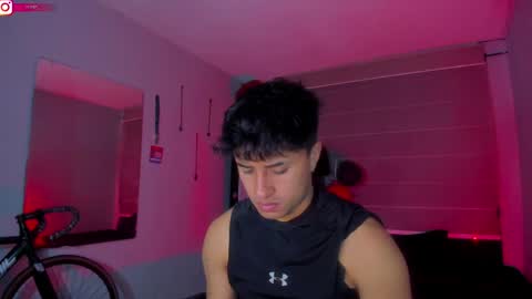 Snapshot of boy_nauthy chatting on February 2025 04:04:01 AM boy_nauthy online show from February 2025 04:04:01 AM