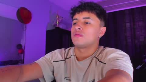 Snapshot of boy_nauthy chatting on February 2025 09:12:01 PM boy_nauthy online show from February 2025 09:12:01 PM