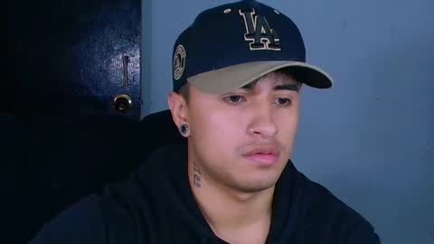 boy_nauthy online show from November 2025 07:13:01 PM