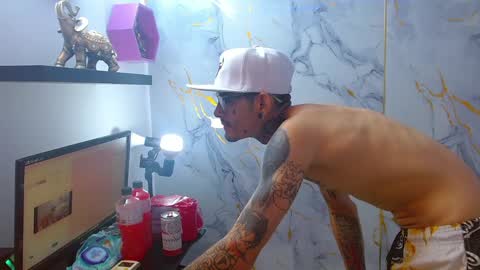 boy_tatto77 online show from March 2026 01:06:02 PM