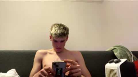 Snapshot of boyblondhetero chatting on January 2026 02:03:01 AM boyblondhetero online show from January 2026 02:03:01 AM