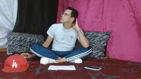 Snapshot of boyfantasies_11 chatting on December 2025 01:59:02 AM boyfantasies_11 online show from December 2025 01:59:02 AM