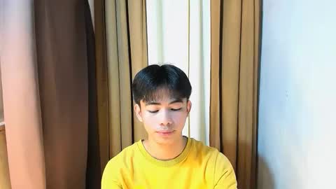 Snapshot of boynextdoor4ux chatting on April 2026 01:47:01 AM HI IM JAMES DONT FORGET GIVE ME THUMBS UP AND JOIN TO MY FANCLUB online show from April 2026 01:47:01 AM