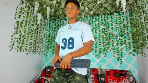 boys4hot_777 online show from March 2025 10:42:01 PM