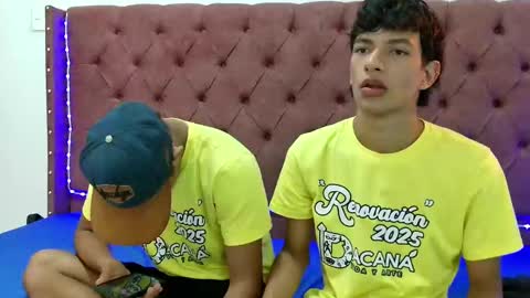 Snapshot of boys_hotparty chatting on January 2025 01:45:02 PM ALEX - TAYLER -MIKE online show from January 2025 01:45:02 PM