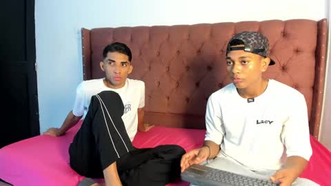 Snapshot of boys_hotparty chatting on October 2025 01:20:01 PM ALEX - TAYLER -MIKE online show from October 2025 01:20:01 PM