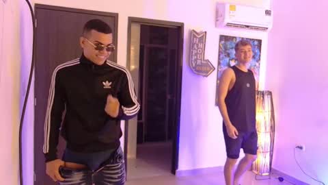 Snapshot of boysgang_sex chatting on November 2025 11:32:01 AM Angelo Mark Fernando Taylor online show from November 2025 11:32:01 AM