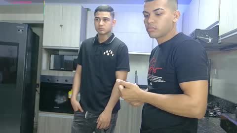 Snapshot of boysgang_sex chatting on December 2025 11:38:02 AM Angelo Mark Fernando Taylor online show from December 2025 11:38:02 AM