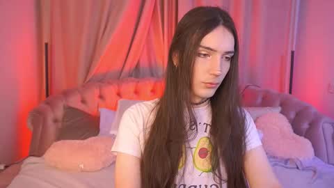 Nova online show from October 2025 01:44:02 AM