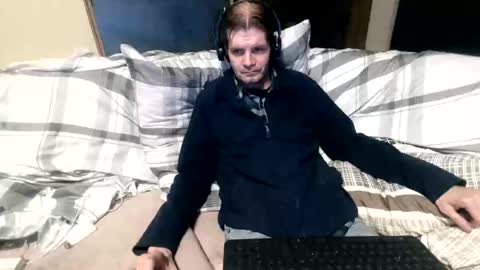 bponie1 online show from November 2025 02:25:01 AM