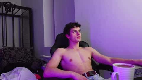 Snapshot of brad_holloway chatting on November 2025 07:13:01 PM BRAD HOLLOWAY online show from November 2025 07:13:01 PM