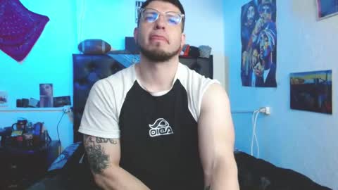 Snapshot of brad_hot_boy chatting on September 2025 03:27:02 PM brad hot boy online show from September 2025 03:27:02 PM