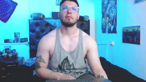 Snapshot of brad_hot_boy chatting on November 2025 04:40:01 PM brad hot boy online show from November 2025 04:40:01 PM