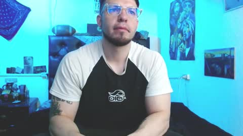 Snapshot of brad_hot_boy chatting on December 2025 03:20:01 PM brad hot boy online show from December 2025 03:20:01 PM