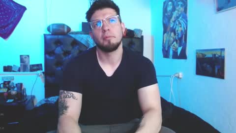 Snapshot of brad_hot_boy chatting on December 2025 03:18:02 PM brad hot boy online show from December 2025 03:18:02 PM