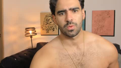 bradleymartin7 online show from April 2026 12:47:02 PM