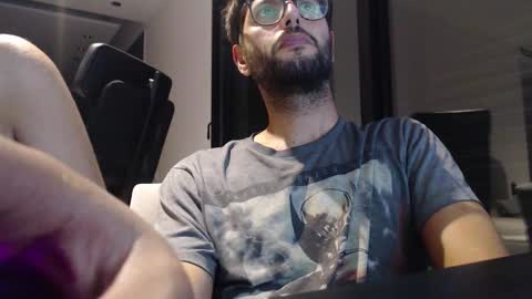 Snapshot of brads91 chatting on November 2025 09:57:02 PM brads online show from November 2025 09:57:02 PM