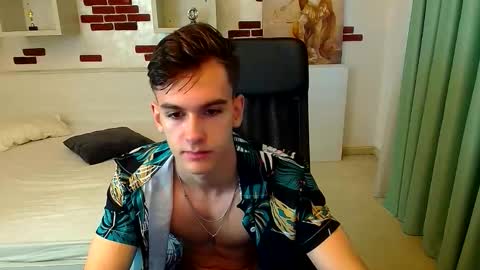 BradyFlint online show from October 2025 05:15:02 AM