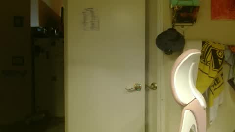 i am a naughty jedi knight online show from April 2026 04:28:02 AM