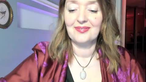 Snapshot of braingirl chatting on April 2026 05:32:02 PM I see you X-twitter its braingirl online show from April 2026 05:32:02 PM
