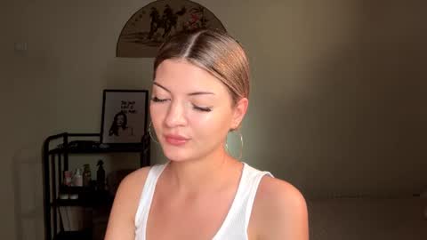 Snapshot of brandielamarra chatting on August 2026 07:43:02 AM Adele online show from August 2026 07:43:02 AM