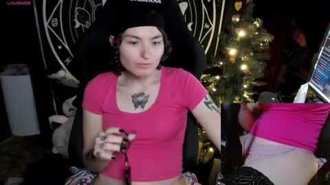 Snapshot of brandiwrld999 chatting on December 2024 04:42:02 AM BrandiWRLD999 online show from December 2024 04:42:02 AM