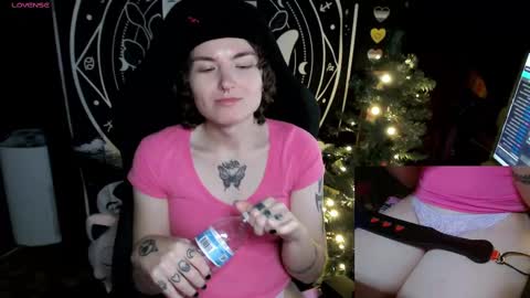 Snapshot of brandiwrld999 chatting on December 2024 03:25:02 AM BrandiWRLD999 online show from December 2024 03:25:02 AM