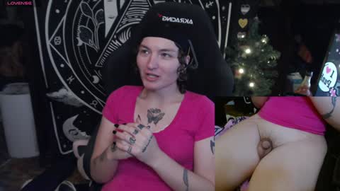 Snapshot of brandiwrld999 chatting on January 2025 09:52:02 PM BrandiWRLD999 online show from January 2025 09:52:02 PM