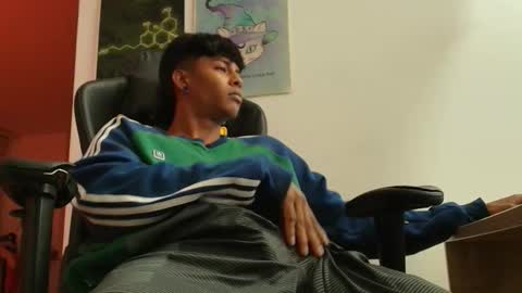 Snapshot of brandon_ball chatting on October 2025 12:00:01 AM Brandon Ball online show from October 2025 12:00:01 AM
