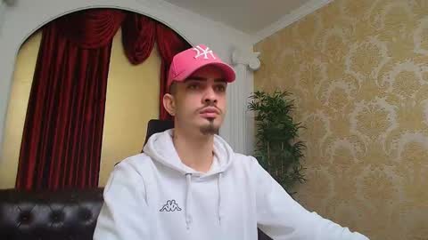 Snapshot of brandontatex chatting on February 2025 01:05:01 PM BrandonTateX online show from February 2025 01:05:01 PM