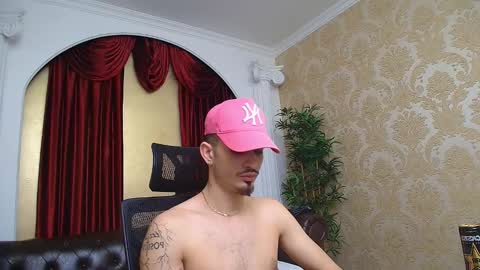 Snapshot of brandontatex chatting on February 2025 04:07:01 PM BrandonTateX online show from February 2025 04:07:01 PM