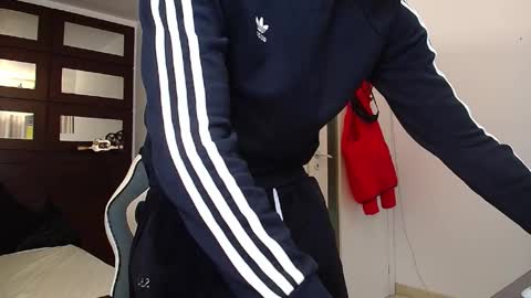 Snapshot of brandontatex chatting on November 2025 12:27:01 PM BrandonTateX online show from November 2025 12:27:01 PM